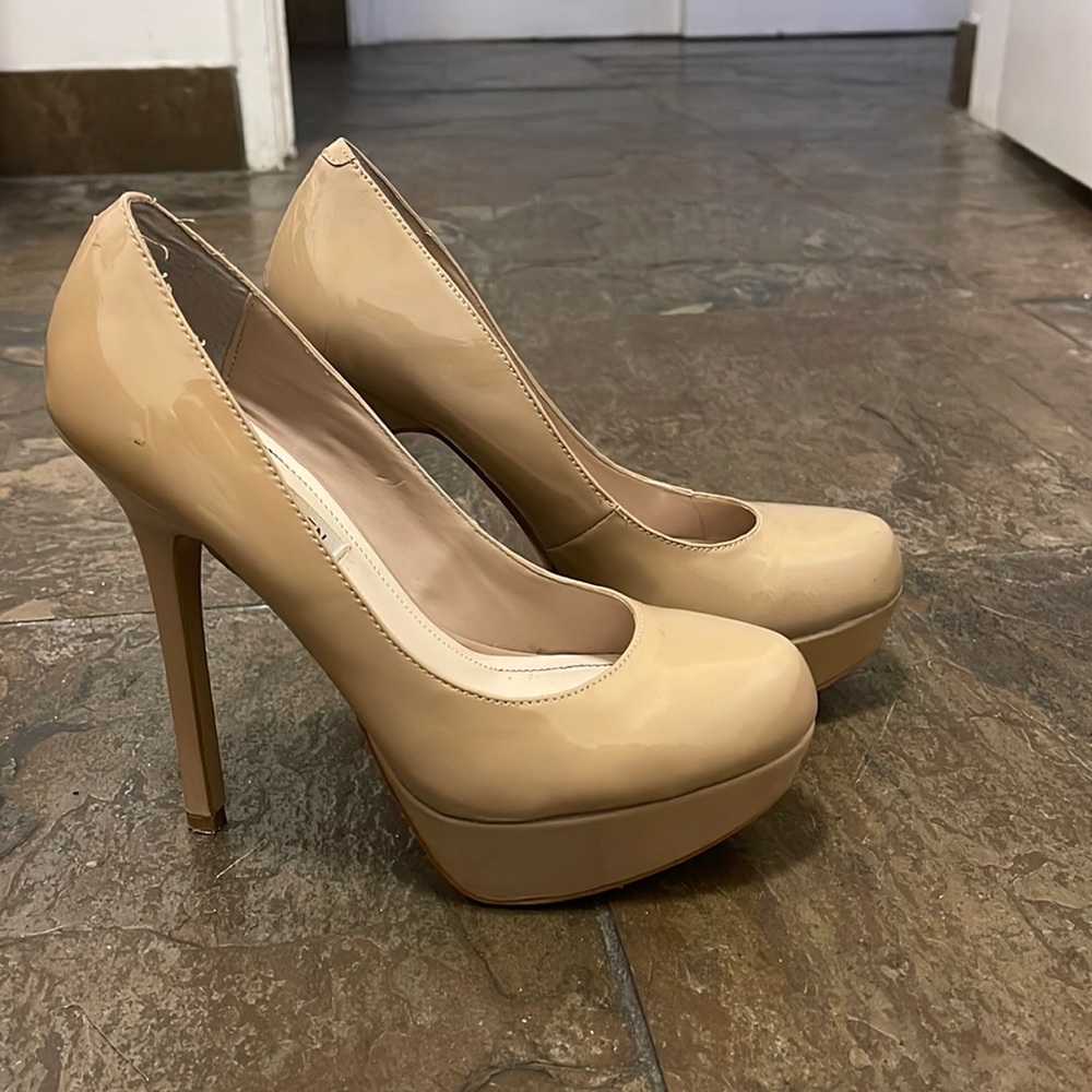 Steve Madden pumps